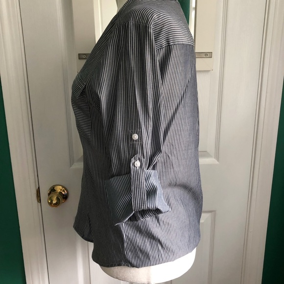 Express gray pinstripe blouse, Long sleeve or 3/4. Size extra small - Picture 5 of 10
